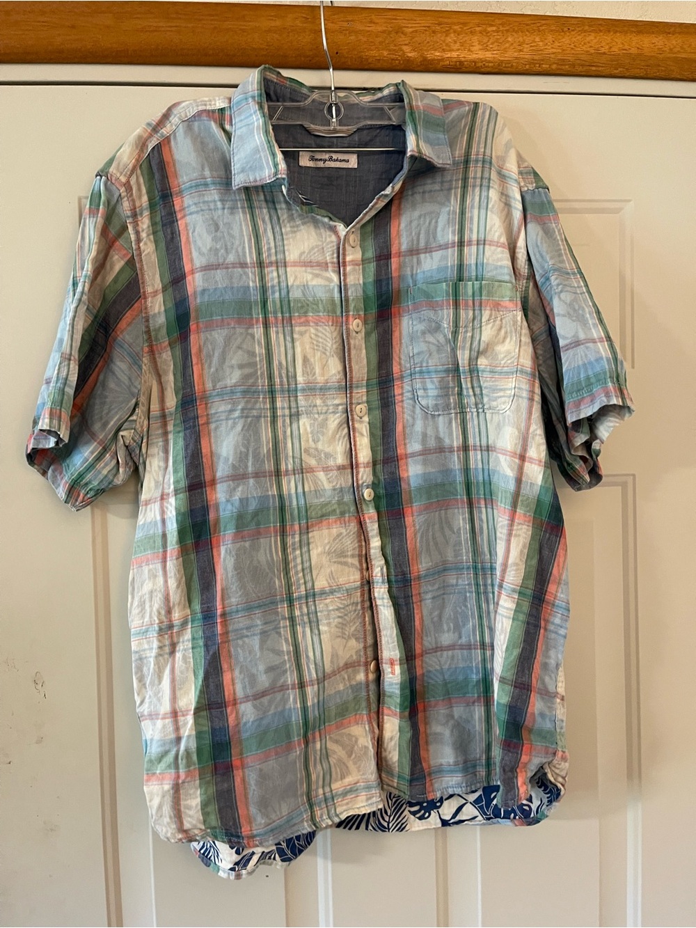Tommy Bahama Men's Large Reverse Print Floral Plaid Hawaiian Short Sleeve Shirt